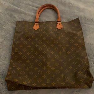 Louis button bag